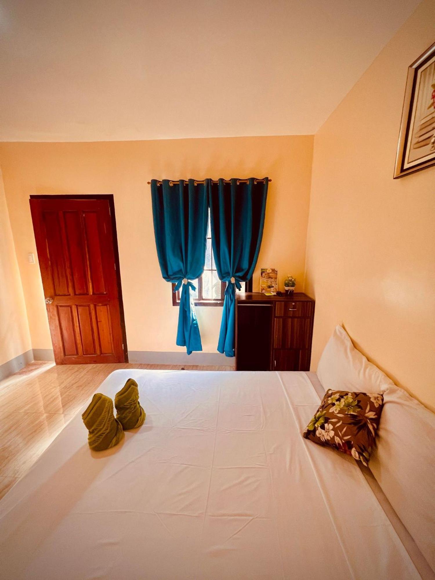 Indino Guesthouse Moalboal Extérieur photo